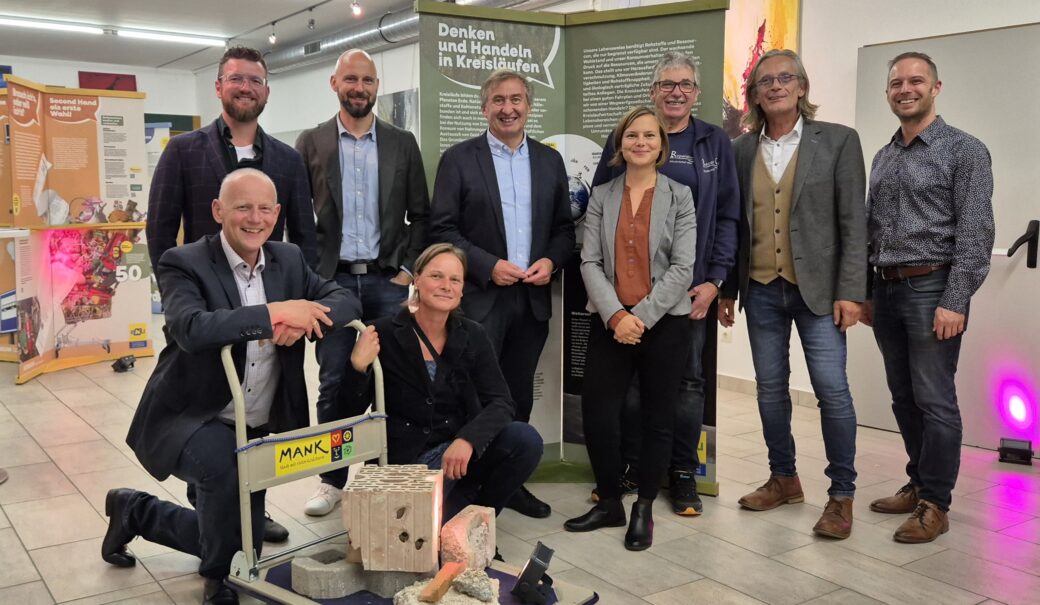 Teilnehmer des Infoabends auf einem Gruppenfoto